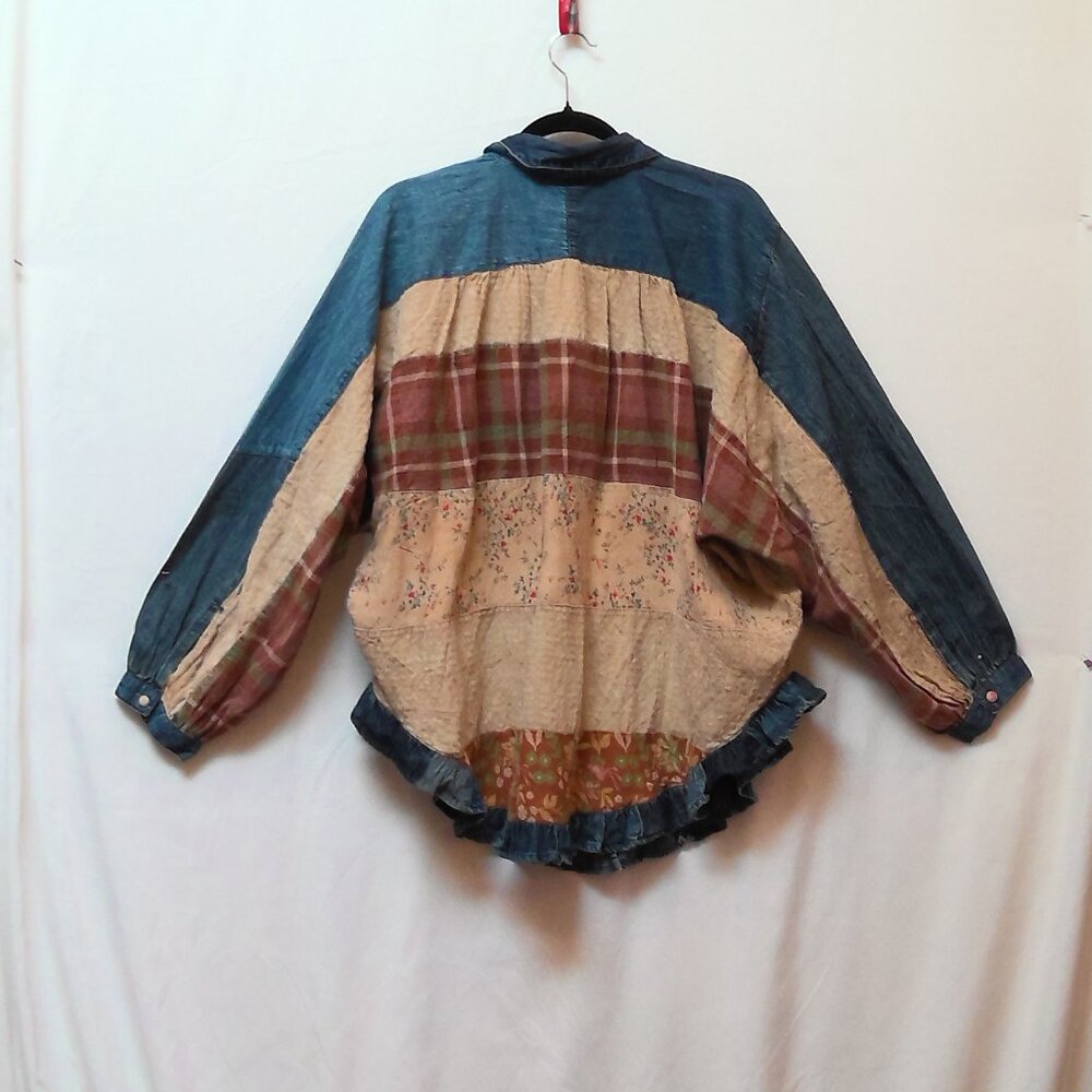 NWT Young Threads  Shirt Multi Color Patch Denim Trim Top Lg - Picture 3 of 3